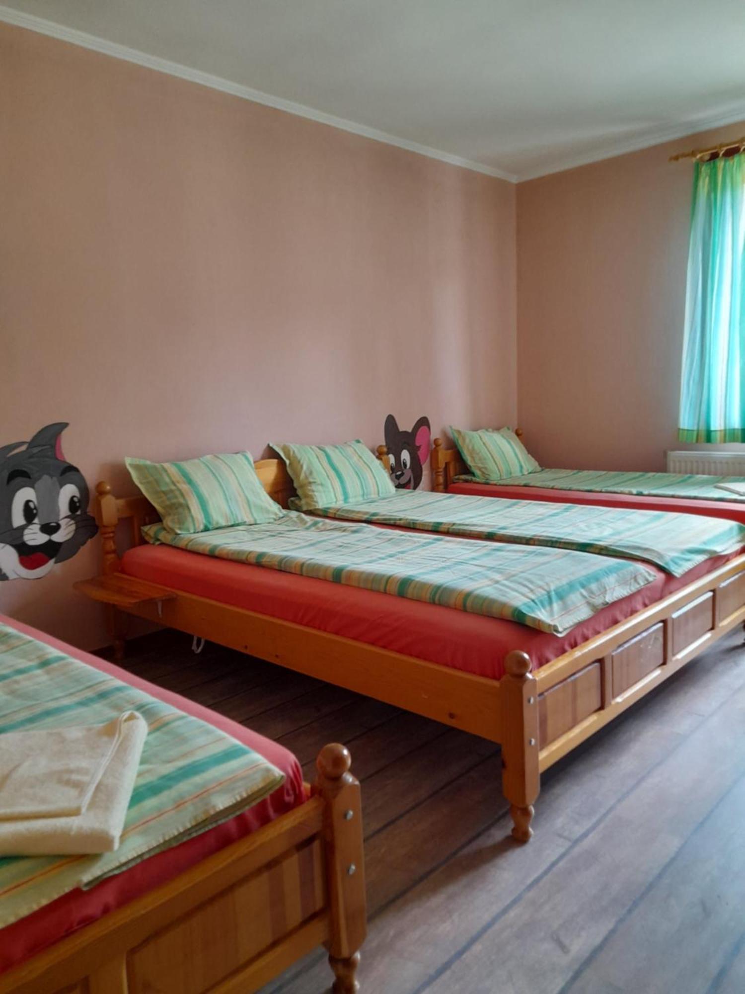 Guest House Lorian Madzhare Zewnętrze zdjęcie