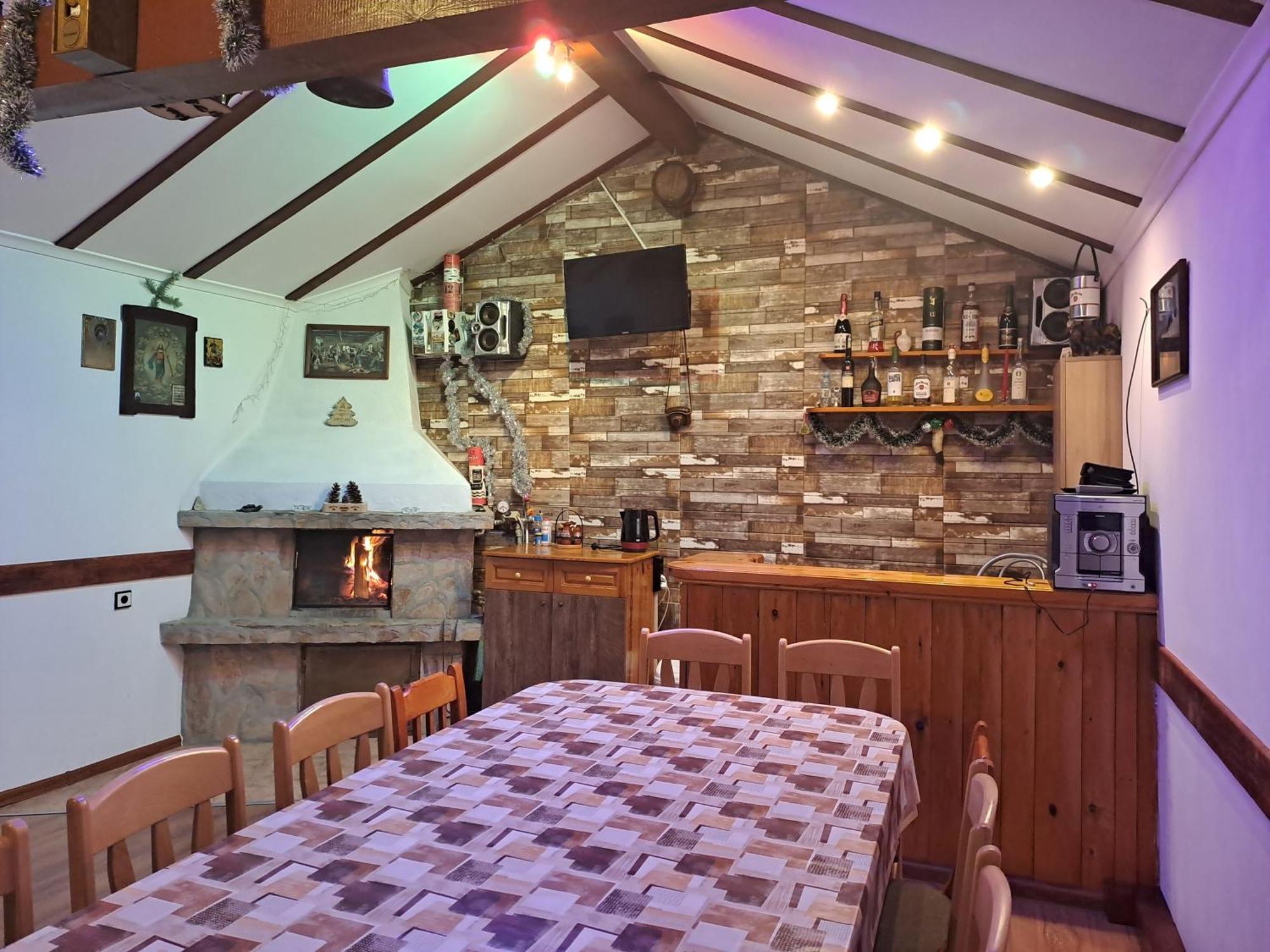 Guest House Lorian Madzhare Zewnętrze zdjęcie