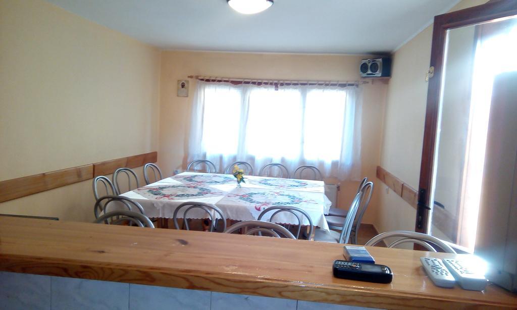 Guest House Lorian Madzhare Zewnętrze zdjęcie