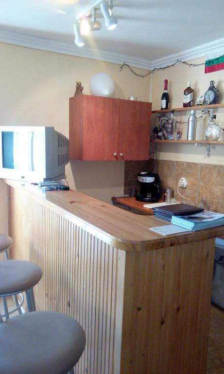 Guest House Lorian Madzhare Zewnętrze zdjęcie